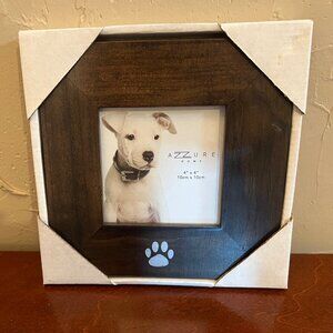 NEW Wooden Frame 4"x4" picture measures total 7"x7" Paw Print on front